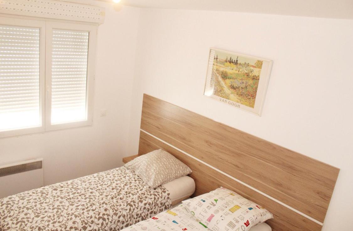 Appartements Meublees A Cote De L'Aeroport Marseille Provence Marignane Extérieur photo