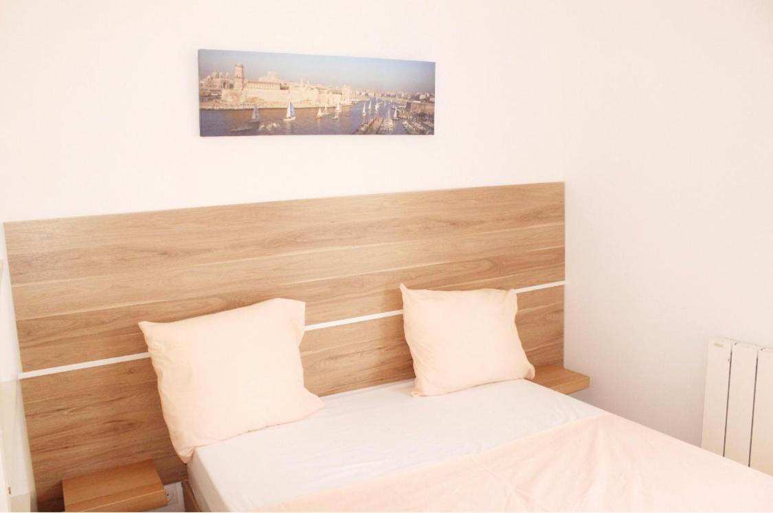 Appartements Meublees A Cote De L'Aeroport Marseille Provence Marignane Extérieur photo