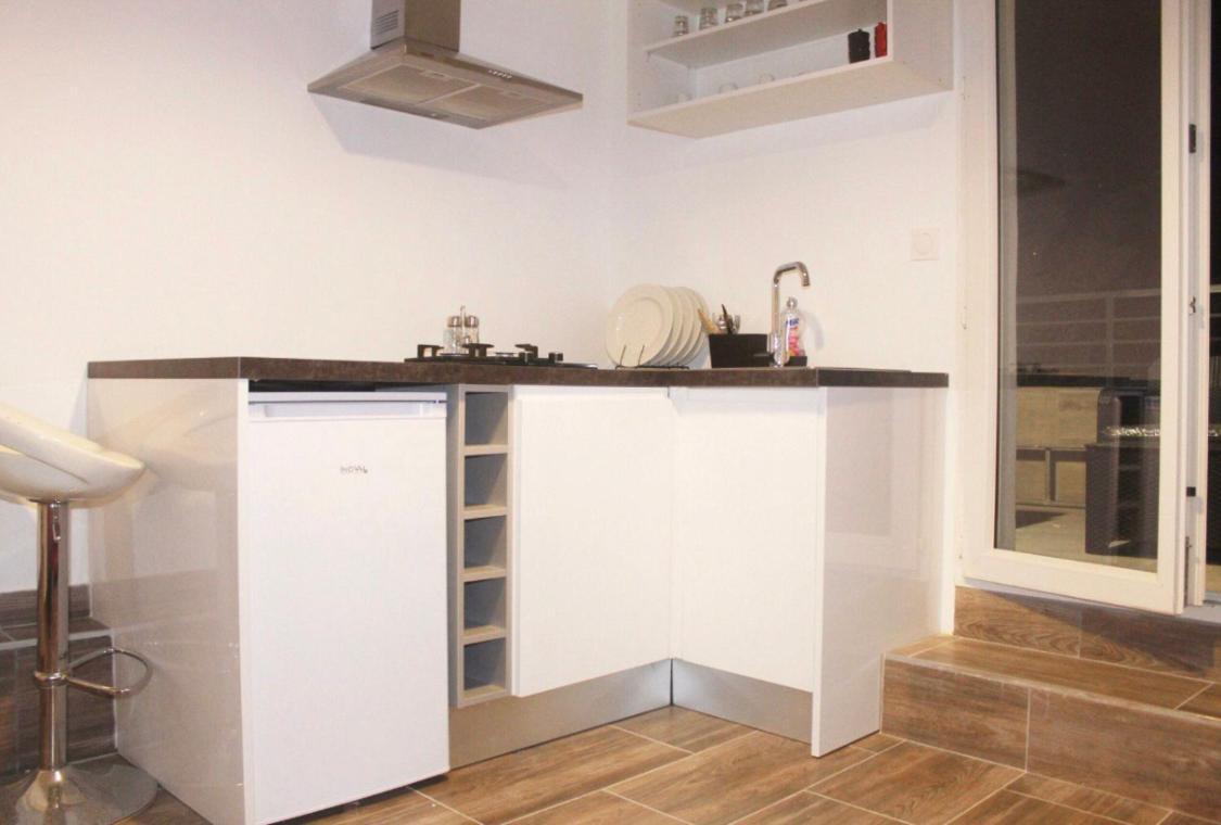 Appartements Meublees A Cote De L'Aeroport Marseille Provence Marignane Extérieur photo
